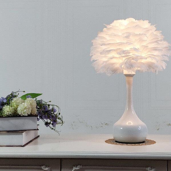 Modern Feather 1-Light Globe Teardrop Base Table Lamp