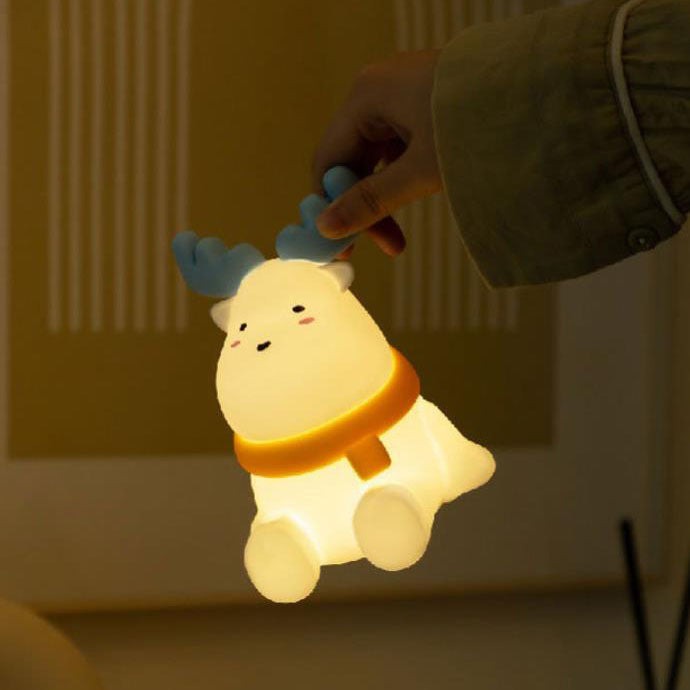 Modern Creative Moose Silicone LED Pat Night Light Table Lamp