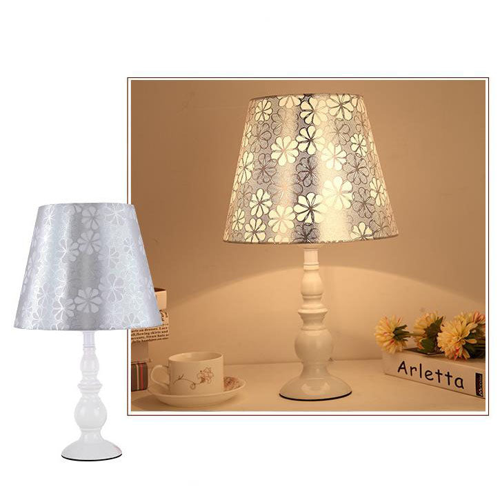 Modern Simple Floral Fabric Iron Vase Base 1-Light Table Lamp