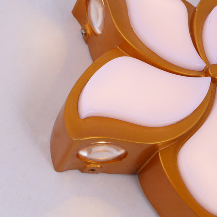 مصباح حائط LED بتصميم عصري بسيط مصنوع من الألومنيوم ومظلة أكريليك لغرفة النوم