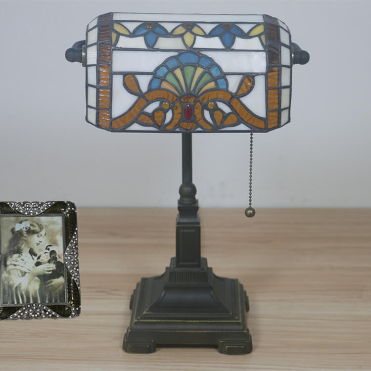 Vintage Stained Glass 1-Light Zipper Switch Table Lamp