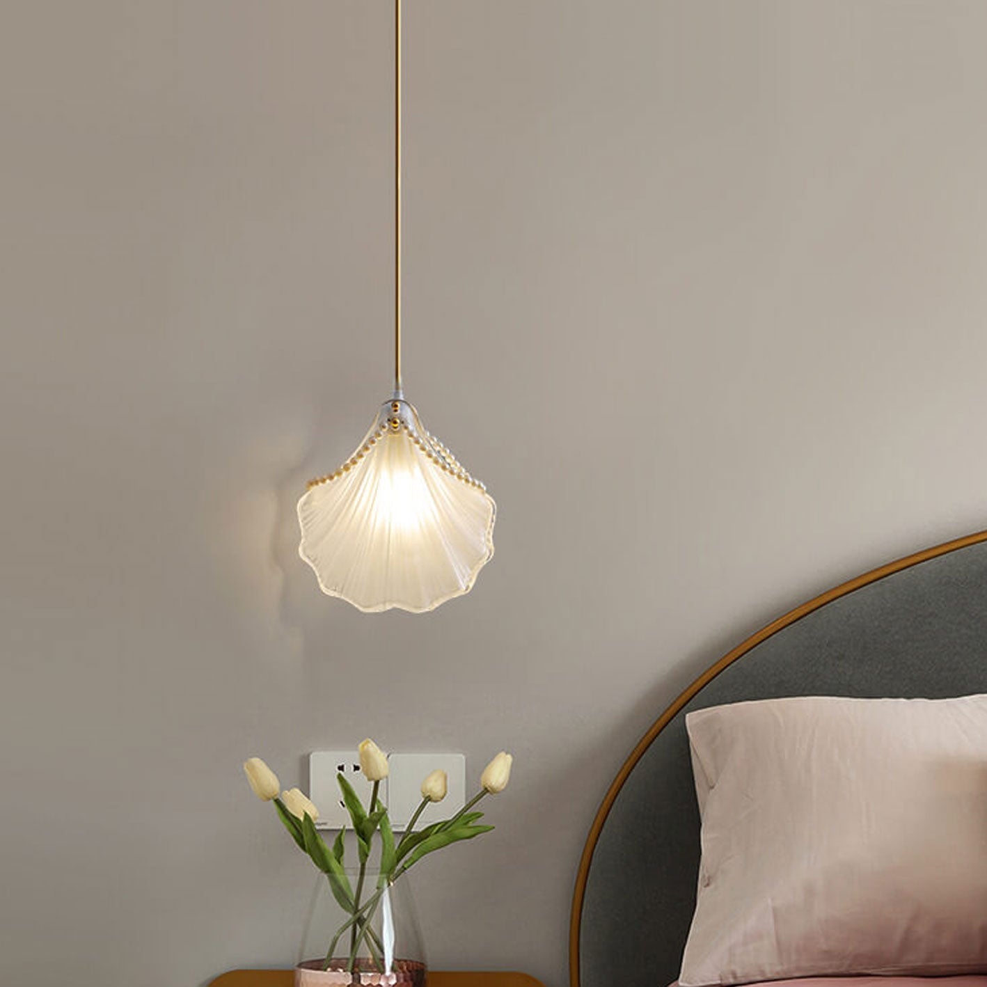 مصباح معلق فاخر من لؤلؤة صدفية من Creative Light مزود بمصباح واحد