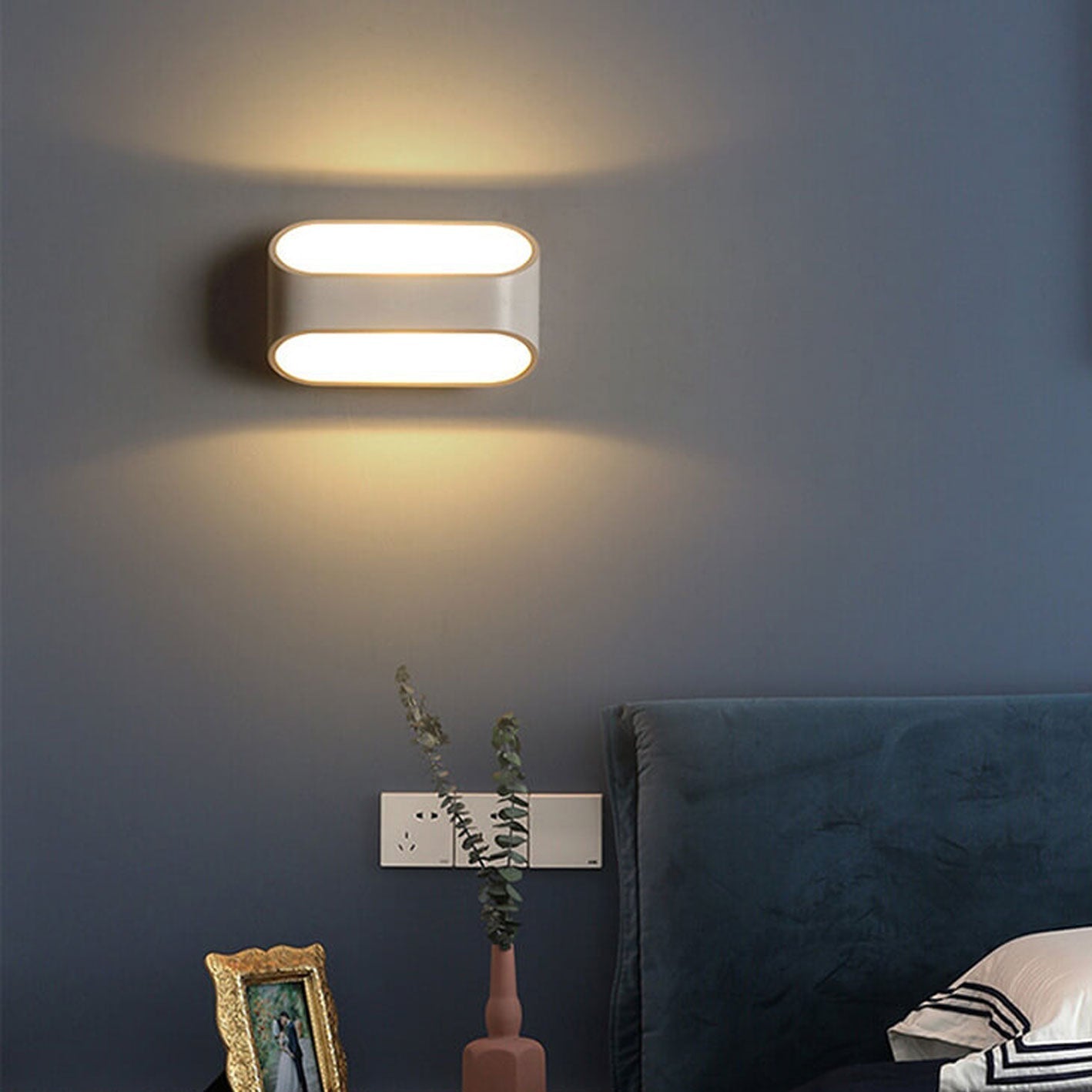 مصباح حائط LED بتصميم مستطيل بسيط من الطراز الاسكندنافي