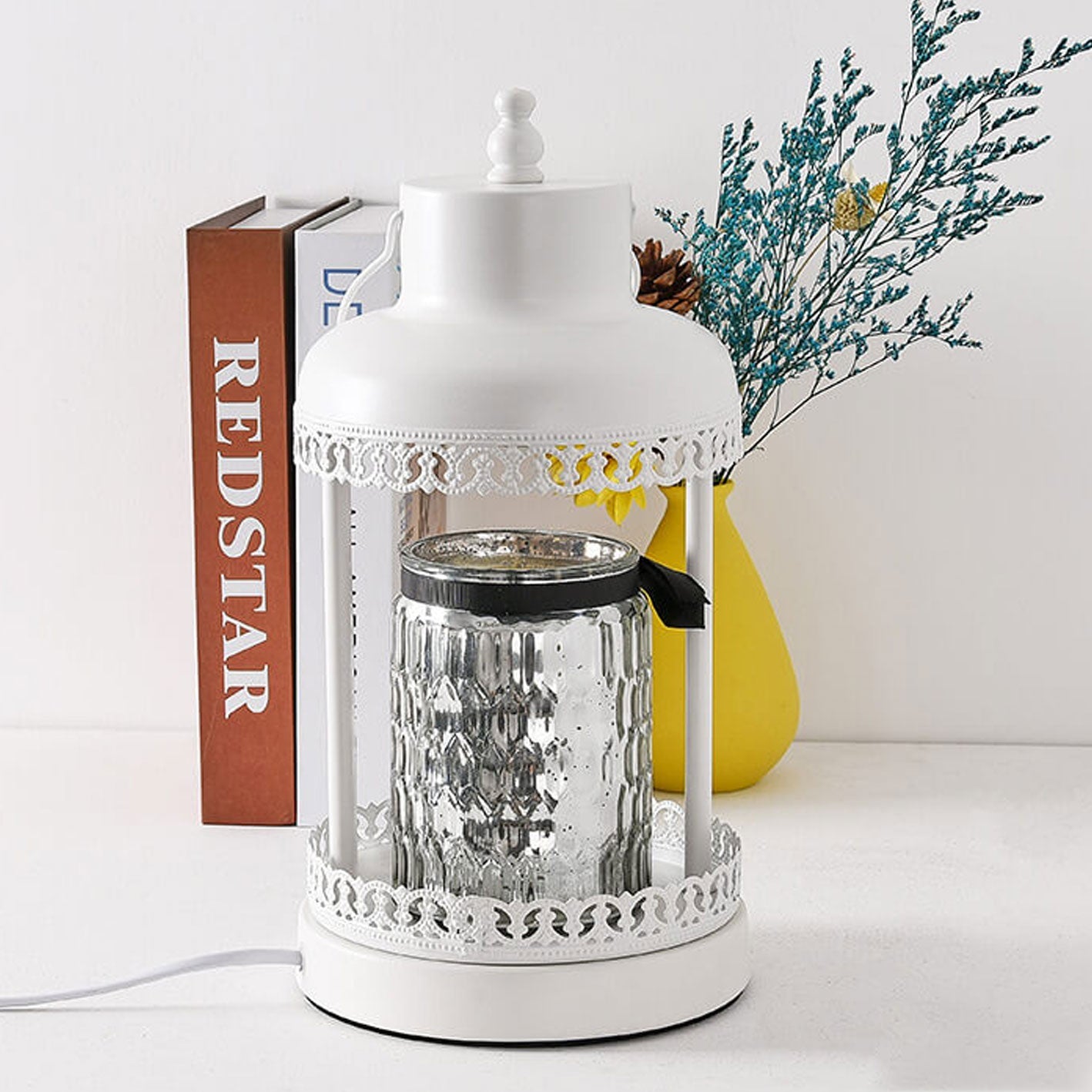 Retro Light Luxury Metal Lantern Bottle Melting Wax Table Lamp