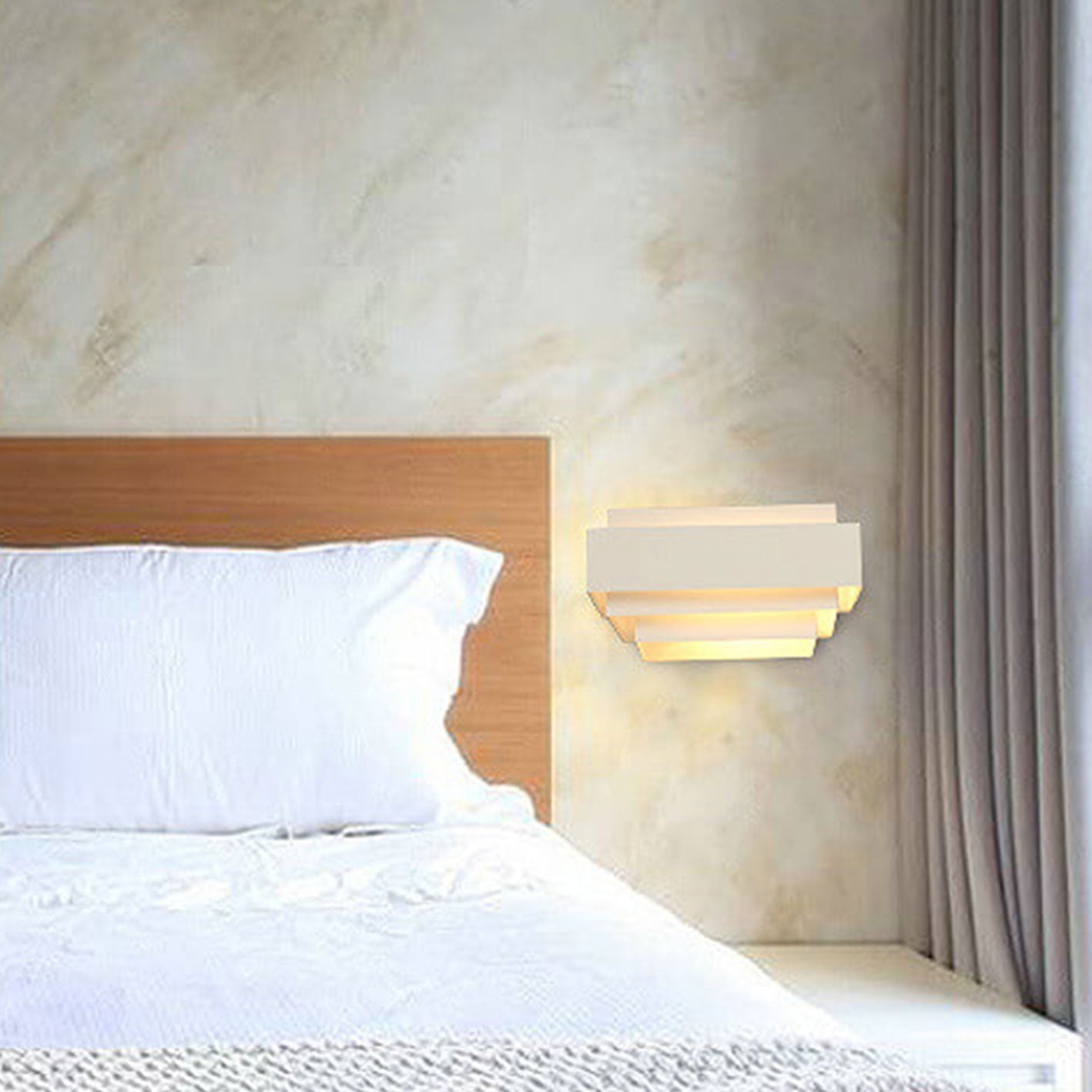 Modern Square Geometric Cascade Iron 1-Light Wall Sconce Lamp
