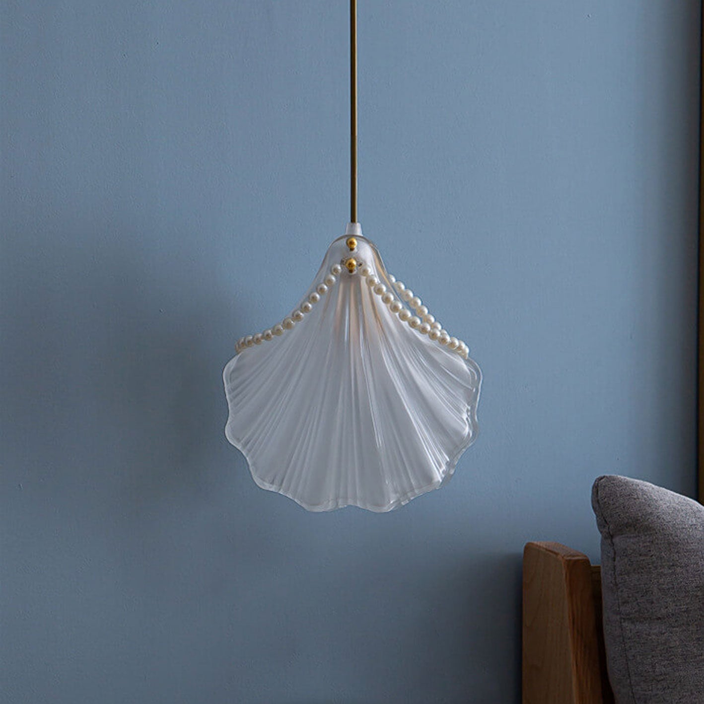 مصباح معلق فاخر من لؤلؤة صدفية من Creative Light مزود بمصباح واحد