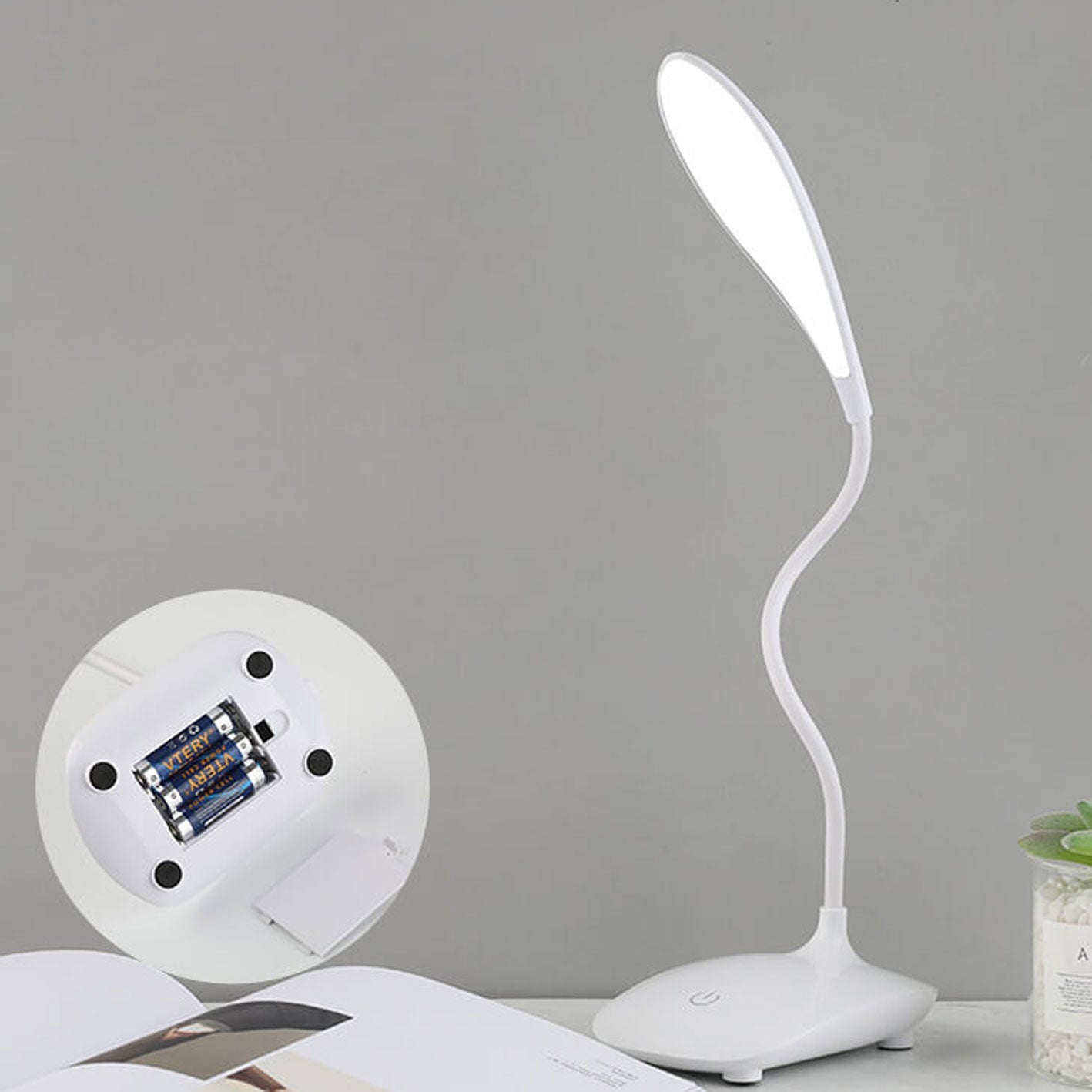 Simple Creative Twistable Touch Folding Eye Protection LED Desk Lamp