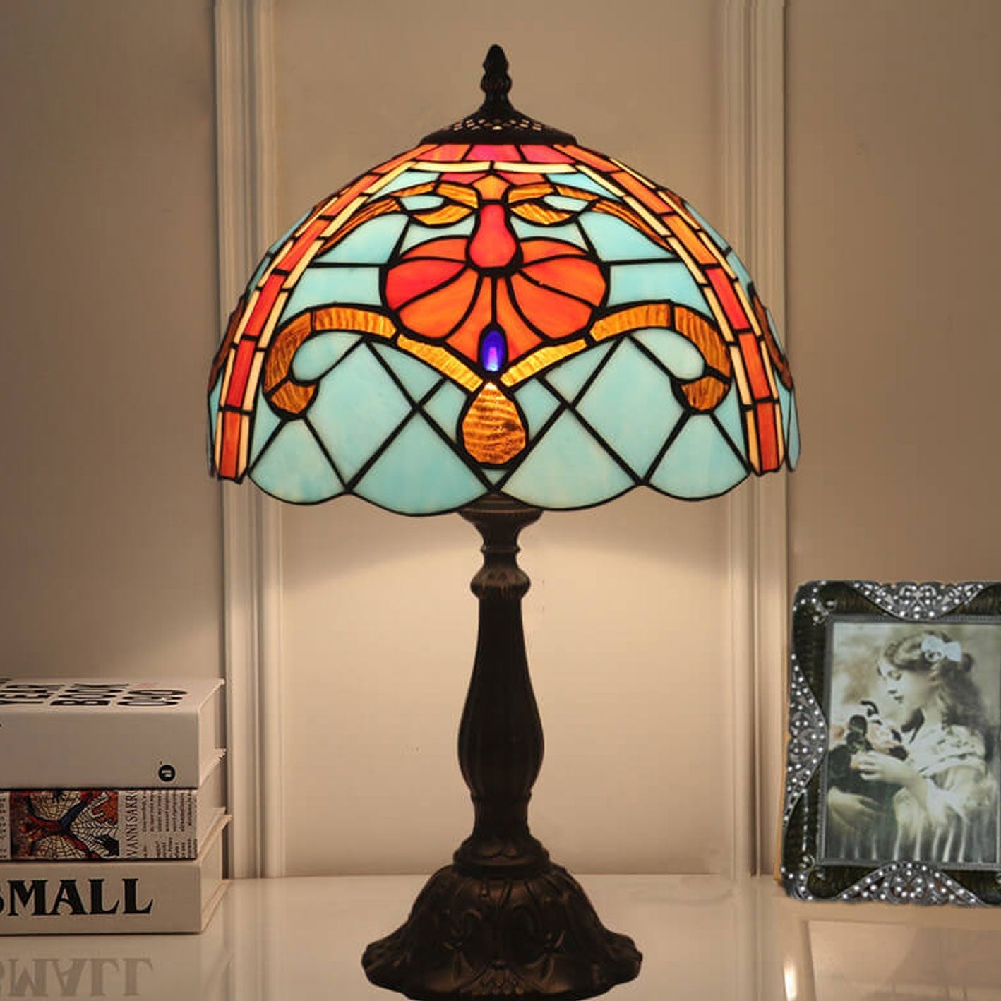European Tiffany Stained Glass 1-Light Mediterranean Table Lamp