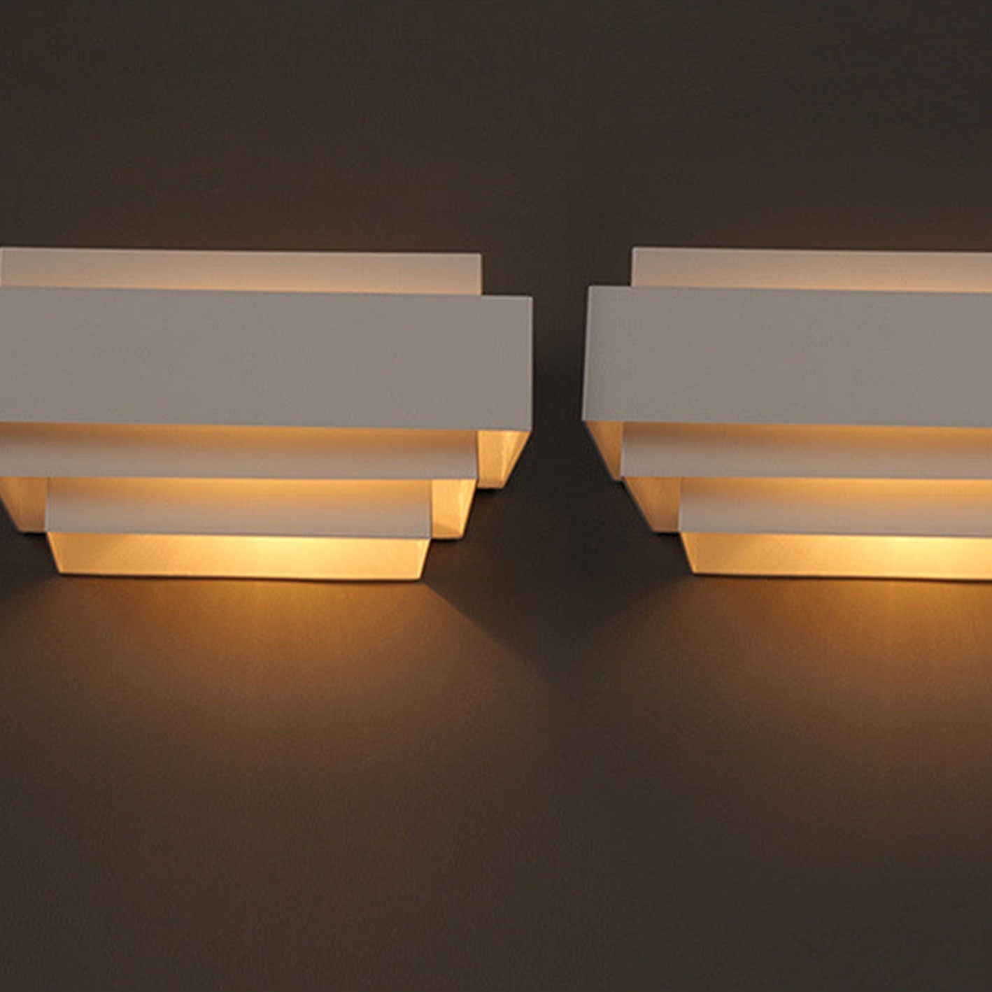 Modern Square Geometric Cascade Iron 1-Light Wall Sconce Lamp