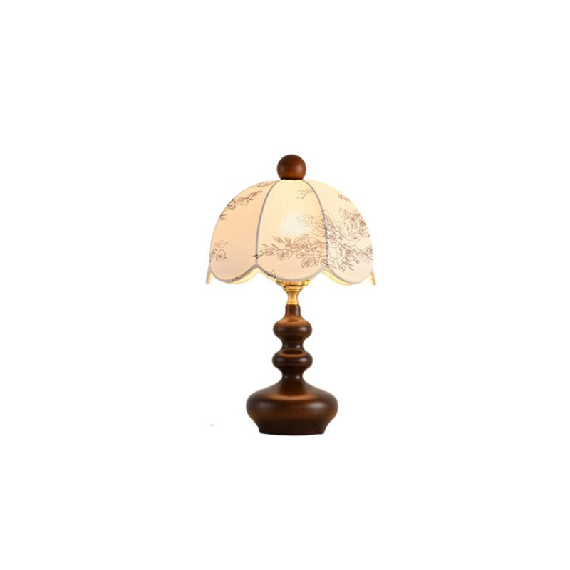 Traditional Vintage Flower-shaped Metal Wood Fabric 1-Light Table Lamp For Bedroom