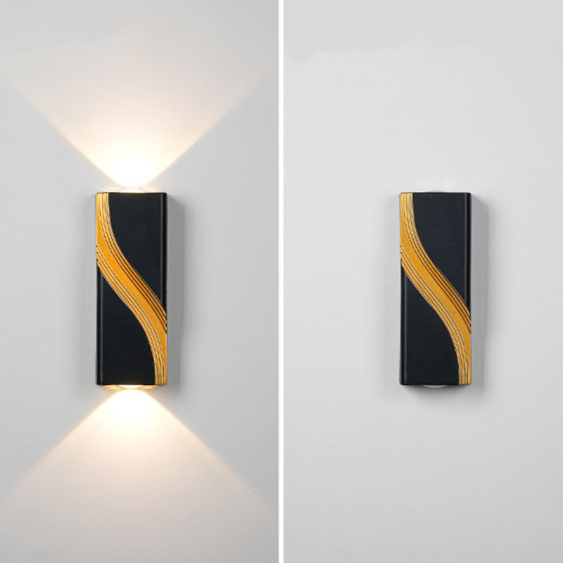 مصباح حائط LED من الألومنيوم بتصميم مكعب مستطيل مقاوم للماء بتصميم عصري بسيط للباحات الخارجية