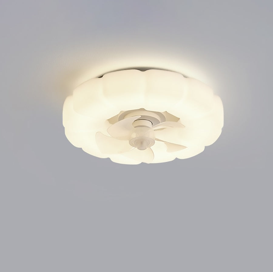 مروحة سقف LED مثبتة على الحائط من البولي إيثيلين بتصميم دائري كريمي معاصر لغرفة النوم