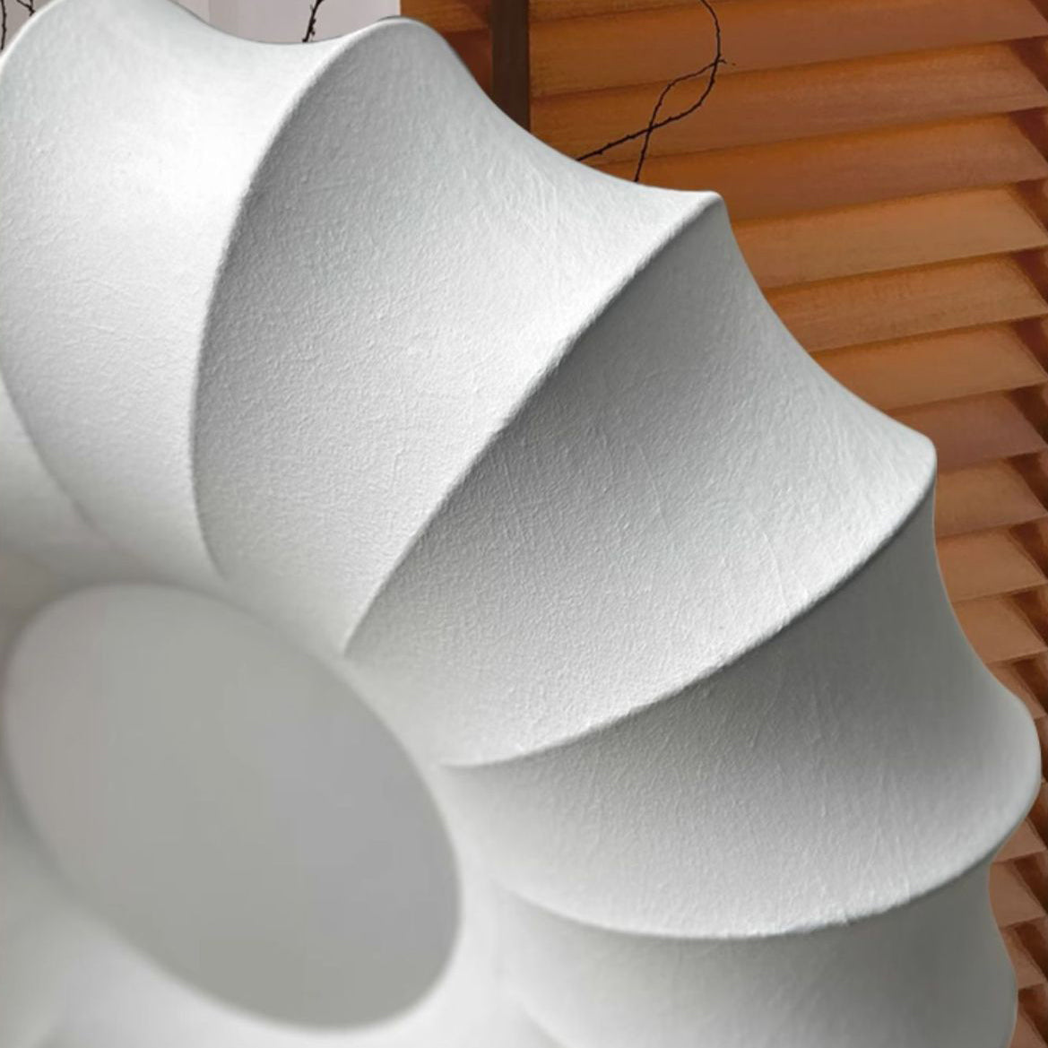 مصباح معلق صيني تقليدي على شكل كرة دائرية من القماش الخشبي مزود بمصباح واحد لغرفة النوم