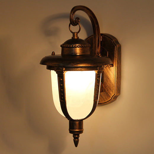 Traditional European Aluminum & Glass Patterned Lampshade Round Carved 1-Light Outdoor Wall Sconce Garden & Balcony