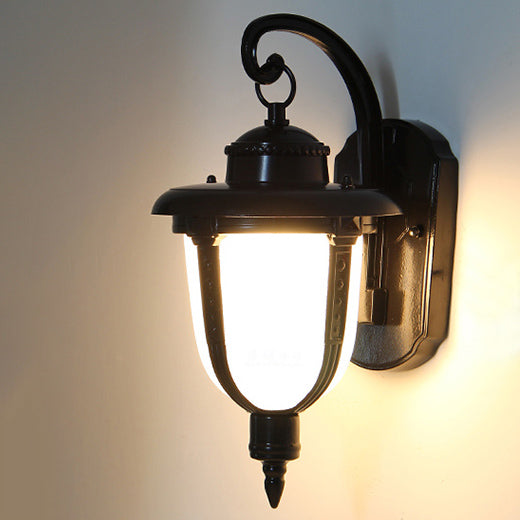 Traditional European Aluminum & Glass Patterned Lampshade Round Carved 1-Light Outdoor Wall Sconce Garden & Balcony