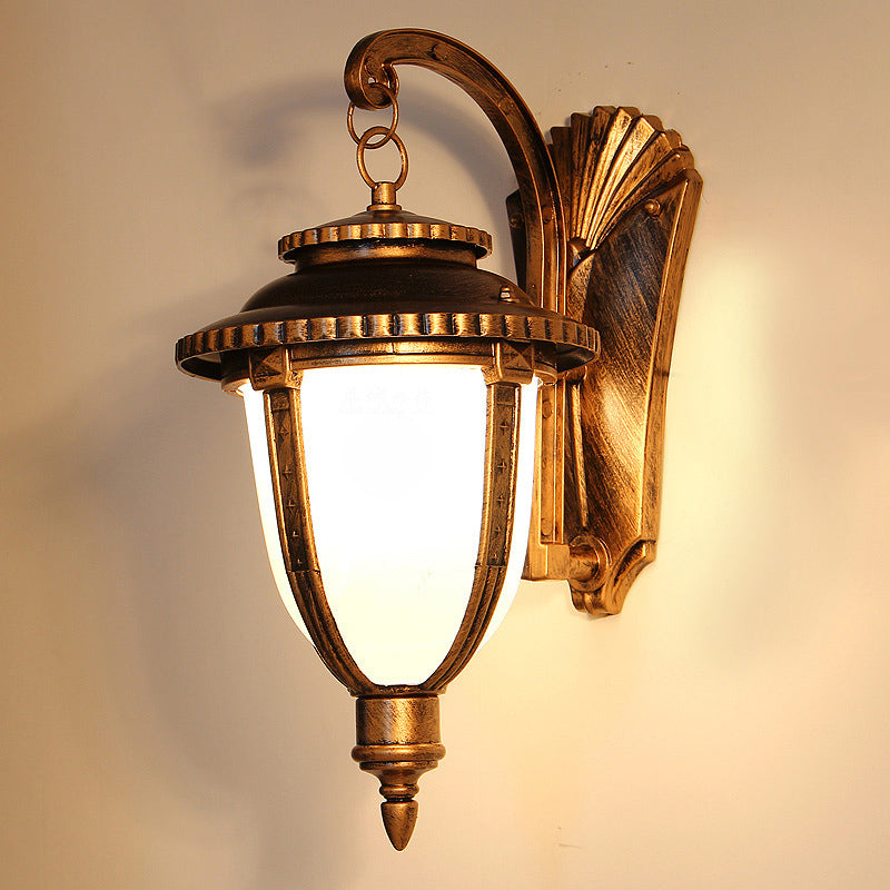 Traditional European Aluminum & Glass Patterned Lampshade Round Carved 1-Light Outdoor Wall Sconce Garden & Balcony