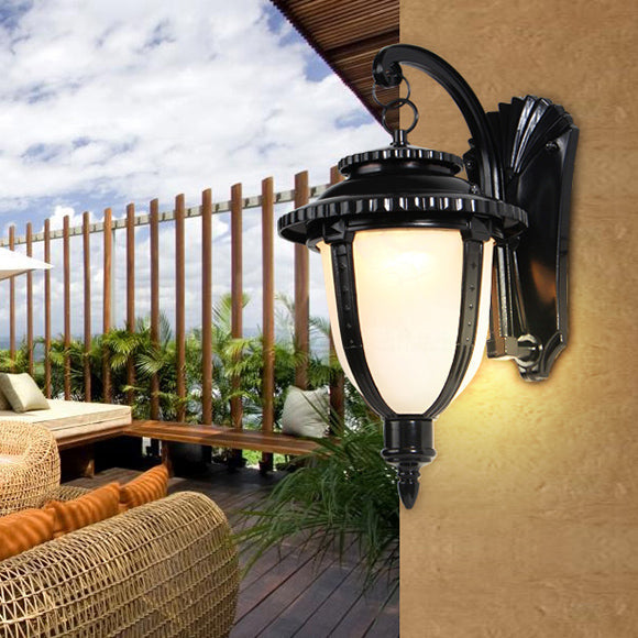 Traditional European Aluminum & Glass Patterned Lampshade Round Carved 1-Light Outdoor Wall Sconce Garden & Balcony
