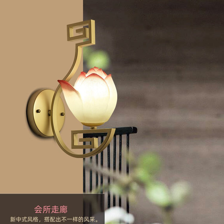 Traditional Chinese Iron & Resin Lotus-Shaped Lampshade Curved Arm 1-Light Wall Sconce Lamp For Bedroom & Living Room