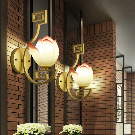 Traditional Chinese Iron & Resin Lotus-Shaped Lampshade Curved Arm 1-Light Wall Sconce Lamp For Bedroom & Living Room
