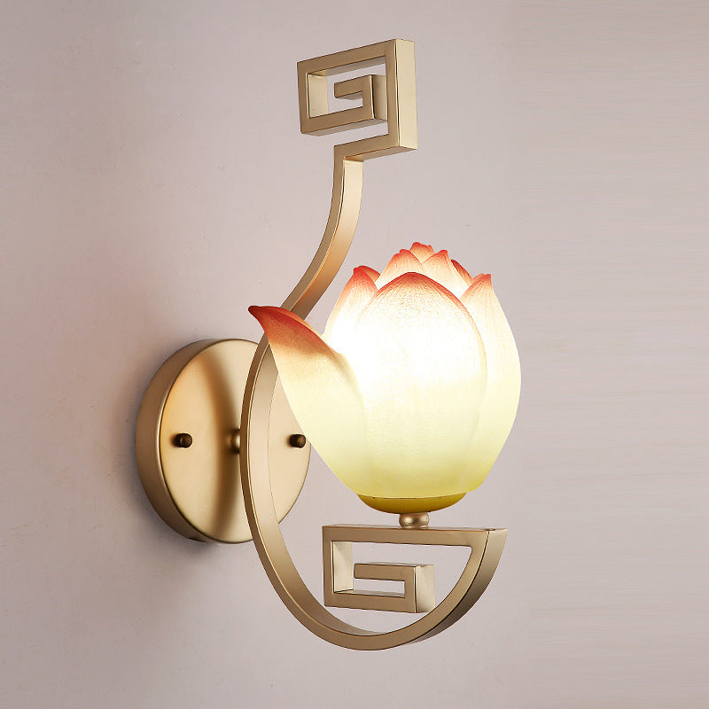 Traditional Chinese Iron & Resin Lotus-Shaped Lampshade Curved Arm 1-Light Wall Sconce Lamp For Bedroom & Living Room