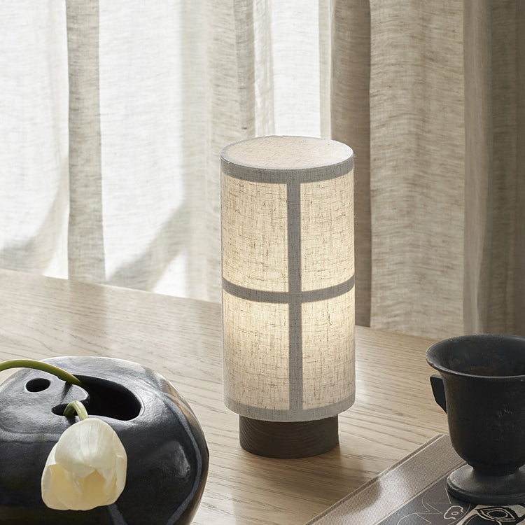 Traditional Japanese Fabric & Wood Cylindrical 1-Light Table Lamp For Bedroom