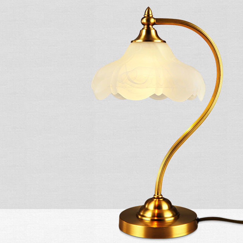 Traditional European Brass Glass Floral Shade Round Base 1-Light Table Lamp For Bedroom