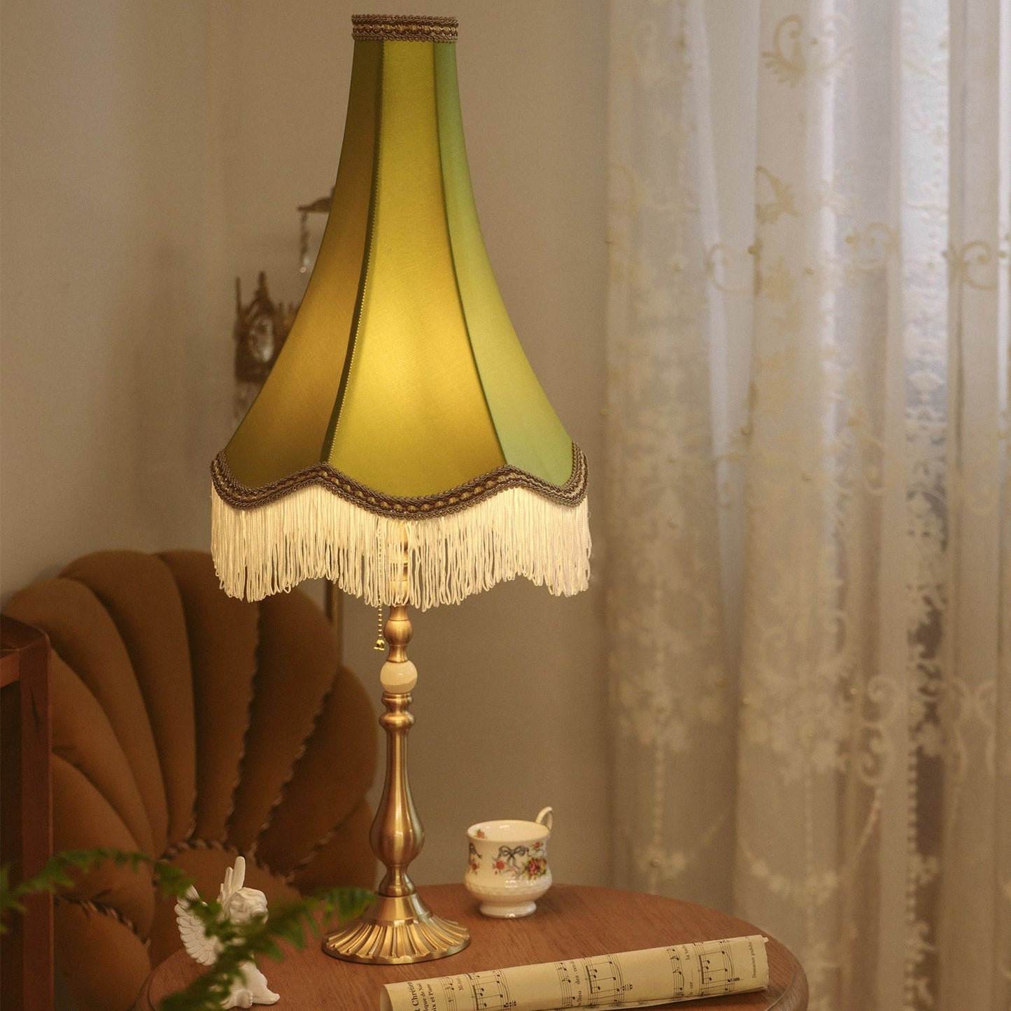 Traditional Vintage Brass & Fabric Conical 1-Light Table Lamp For Bedroom And Living Room