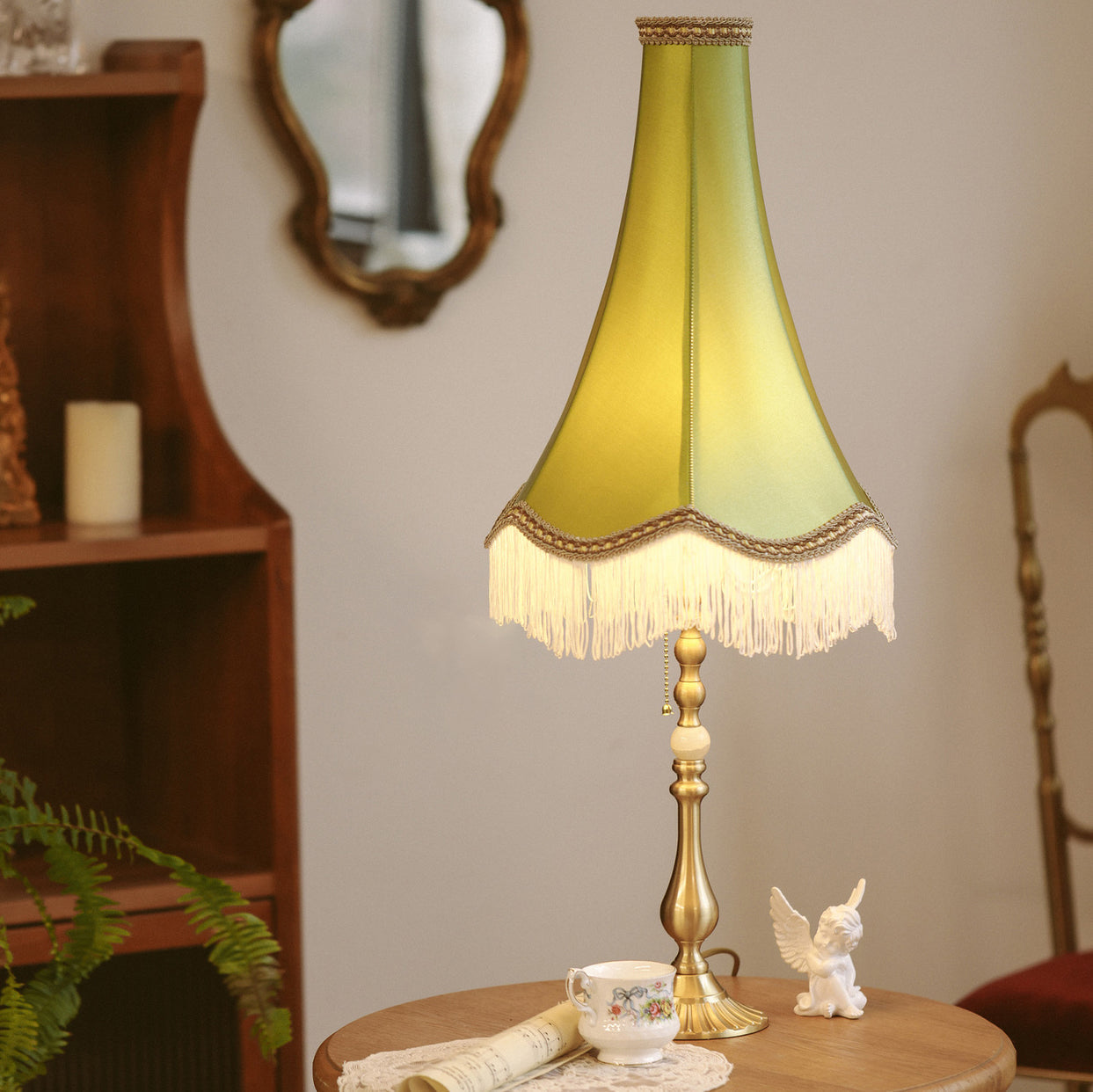 Traditional Vintage Brass & Fabric Conical 1-Light Table Lamp For Bedroom And Living Room