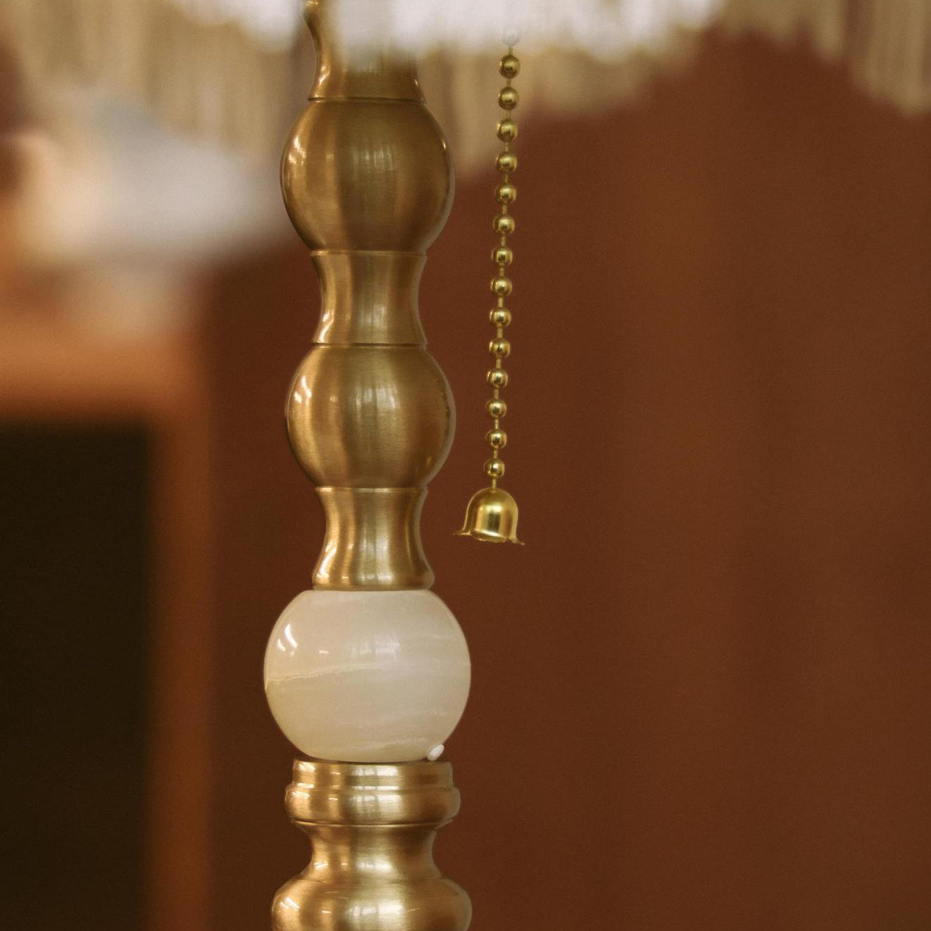 Traditional Vintage Brass & Fabric Conical 1-Light Table Lamp For Bedroom And Living Room