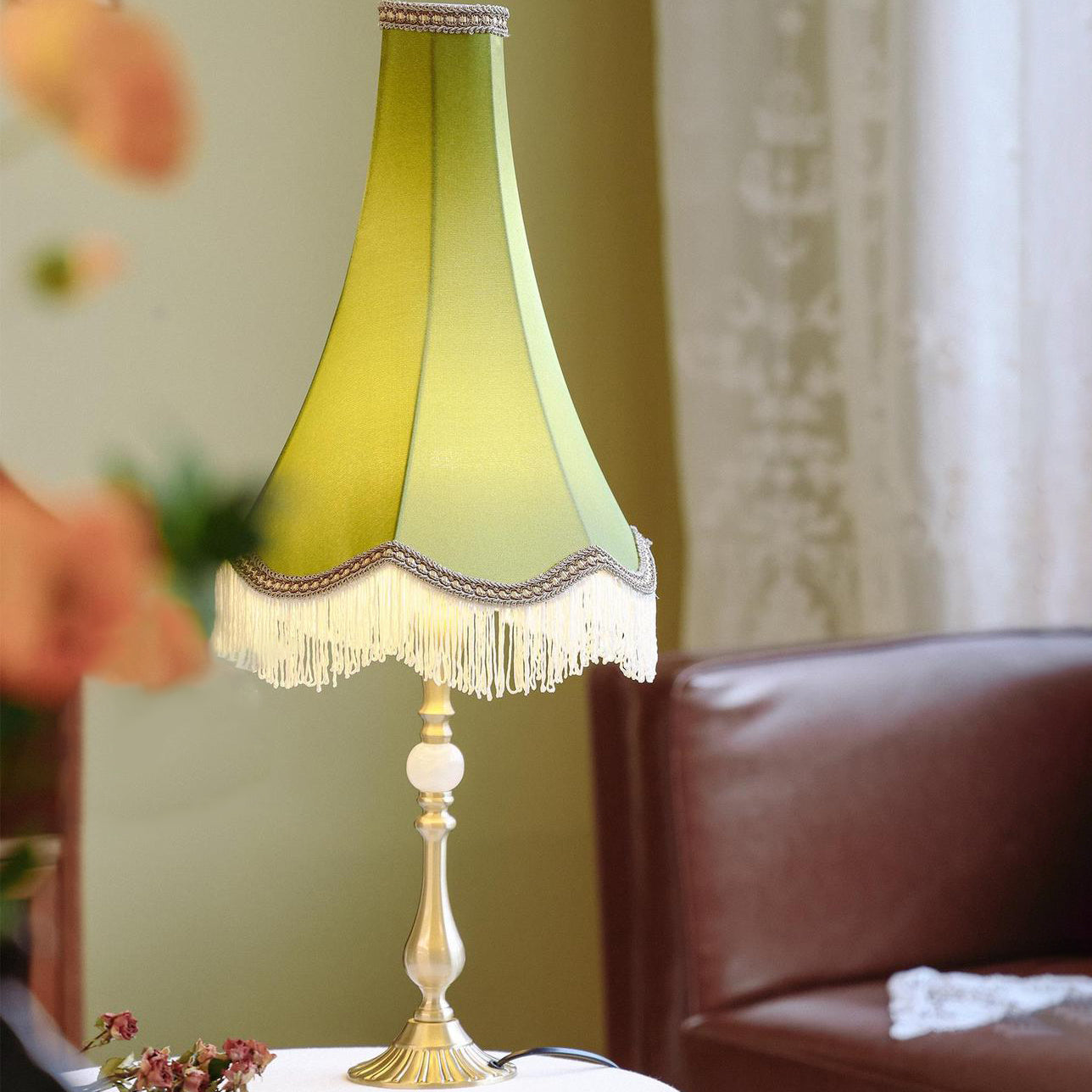 Traditional Vintage Brass & Fabric Conical 1-Light Table Lamp For Bedroom And Living Room