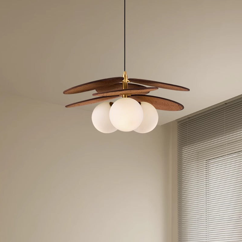 ثريا زجاجية بيضاوية الشكل بتصميم عتيق تقليدي، بإضاءة ثلثية، مناسبة لغرفة النوم وغرفة الطعام والمعيشة