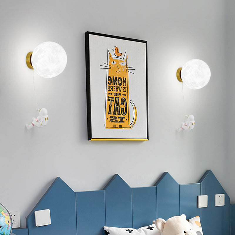 Modern Art Deco PLA Resin Iron Astronaut Planet Design 1-Light Wall Sconce Lamp For Bedroom & Living Room