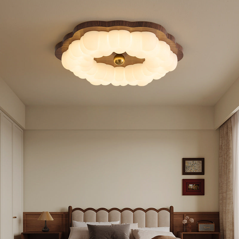 Traditional Chinese Iron PE Floral LED Flush Mount Ceiling Light For Bedroom