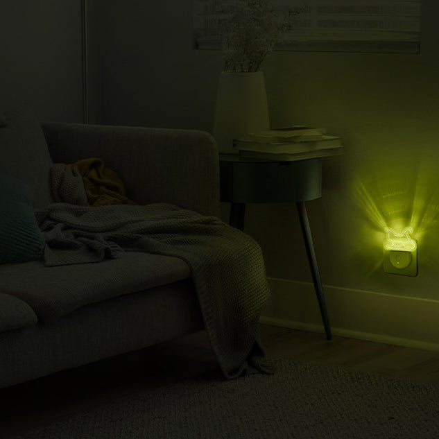 مصباح حائط LED بتصميم شجرة عيد الميلاد الكرتونية من الأكريليك المعاصر الإبداعي لغرفة النوم