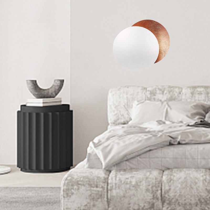 Contemporary Nordic Round Iron LED Wall Sconce Lamp For Bedroom