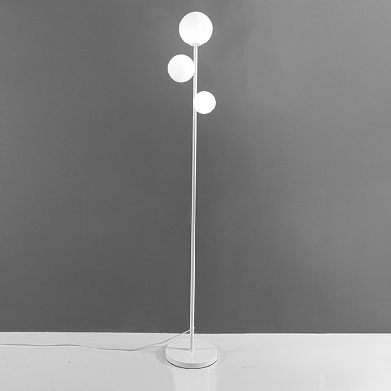現代的でクリエイティブな丸いボール型アクリル製アイアン製3灯スタンド式フロアランプ(寝室用)