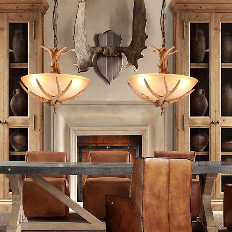 مصباح معلق ثلاثي الأضواء لغرفة المعيشة بتصميم ريفي تقليدي مصنوع من وعاء دائري من الحديد والراتنج والزجاج