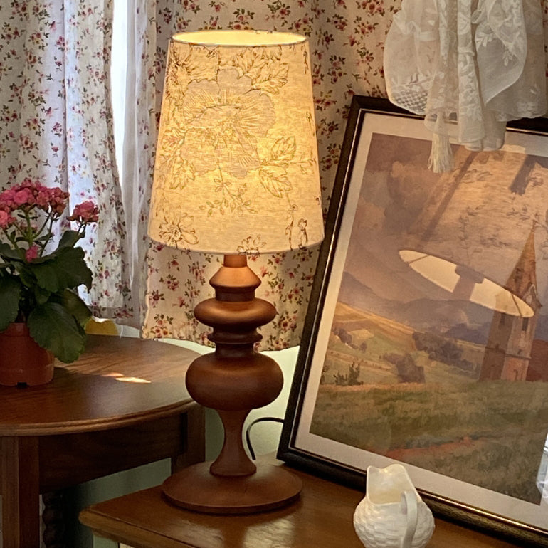 Traditional Vintage Round Solid Wood Base Trapezoidal Floral Fabric Shade 1-Light Table Lamp For Bedroom