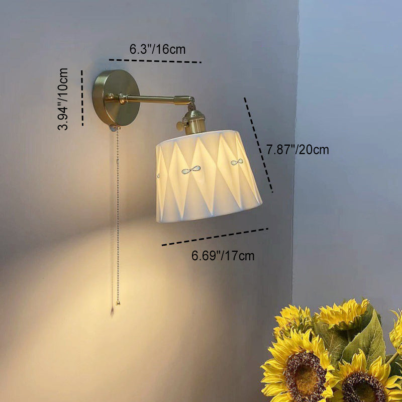 Traditional Vintage Round Hand Painted Pattern Brass Ceramic 1-Light Wall Sconce Lamp For Bedroom