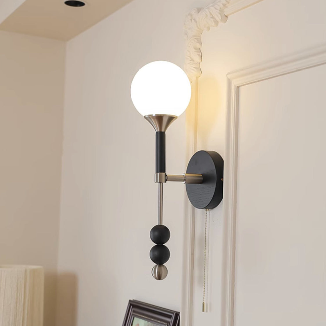 Traditional Vintage Cylinder Orb Beads Alloy Wood Glass Shade 1-Light Wall Sconce Lamp For Living Room
