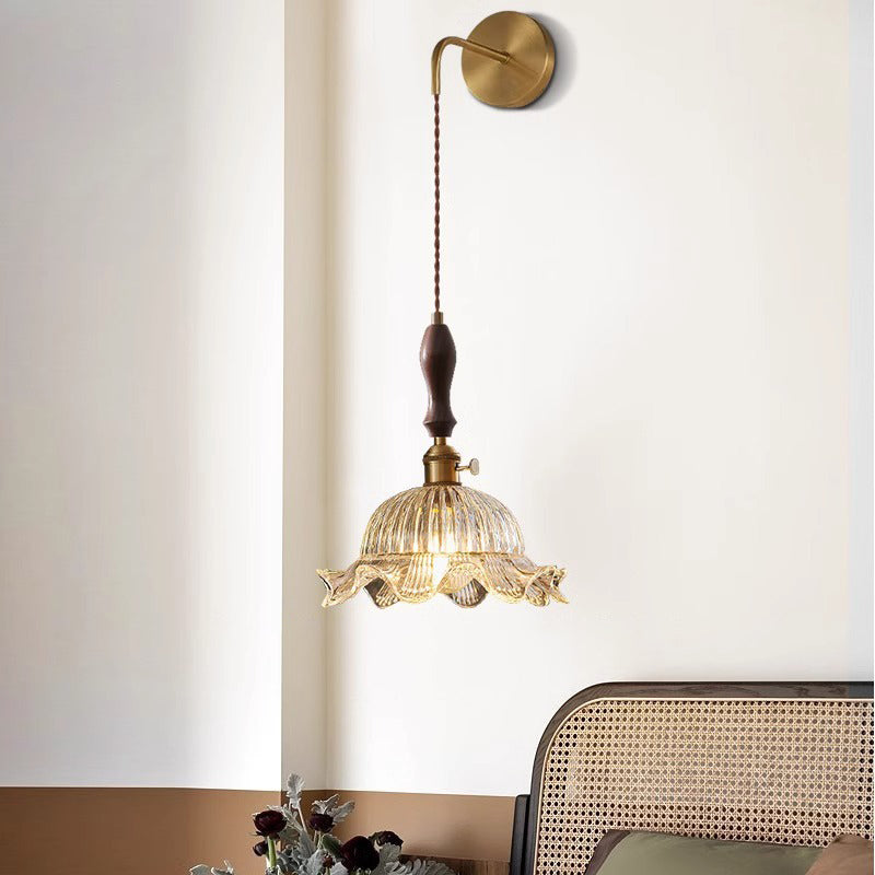Traditional Japanese Flower Full Brass Glass Shade 1-Light Wall Sconce Lamp For Living Room