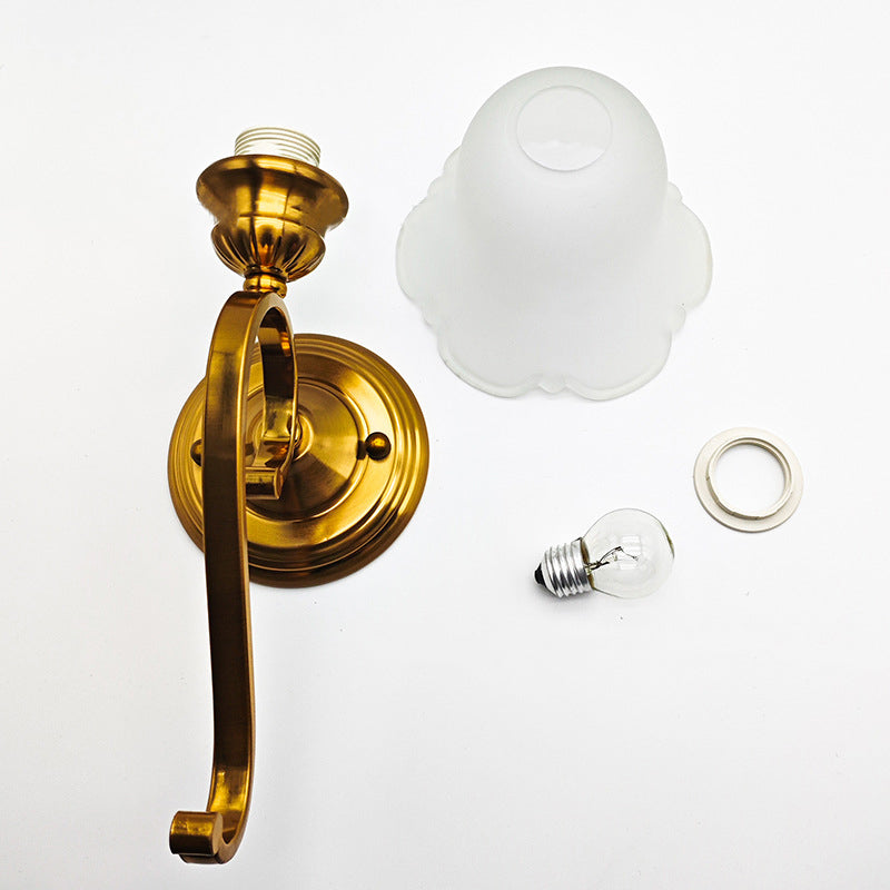 مصباح حائطي تقليدي عتيق على شكل زهرة من الزجاج المنحني، مصباح حائطي حديدي بضوء واحد لغرفة المعيشة