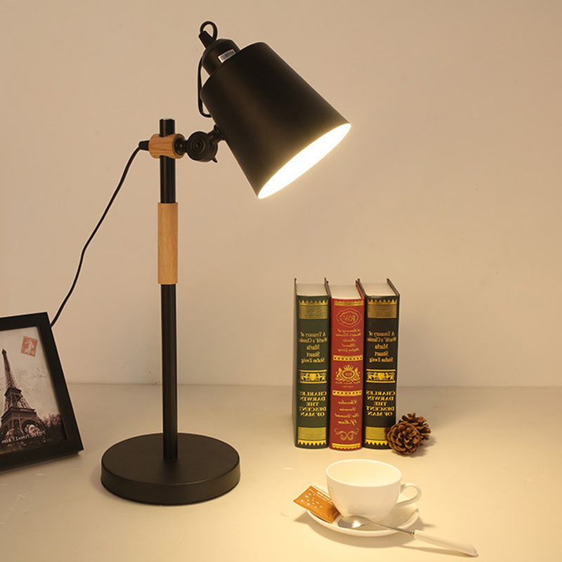 Modern Minimalist Cylinder Wood Hardware 1-Light Study Table Lamp For Bedroom