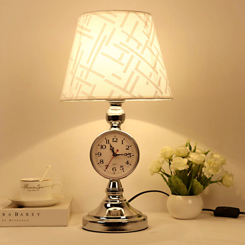 Traditional European Iron Fabric Truncated Cone 1-Light Table Lamp For Bedside Or Study