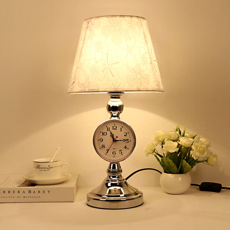 Traditional European Iron Fabric Truncated Cone 1-Light Table Lamp For Bedside Or Study