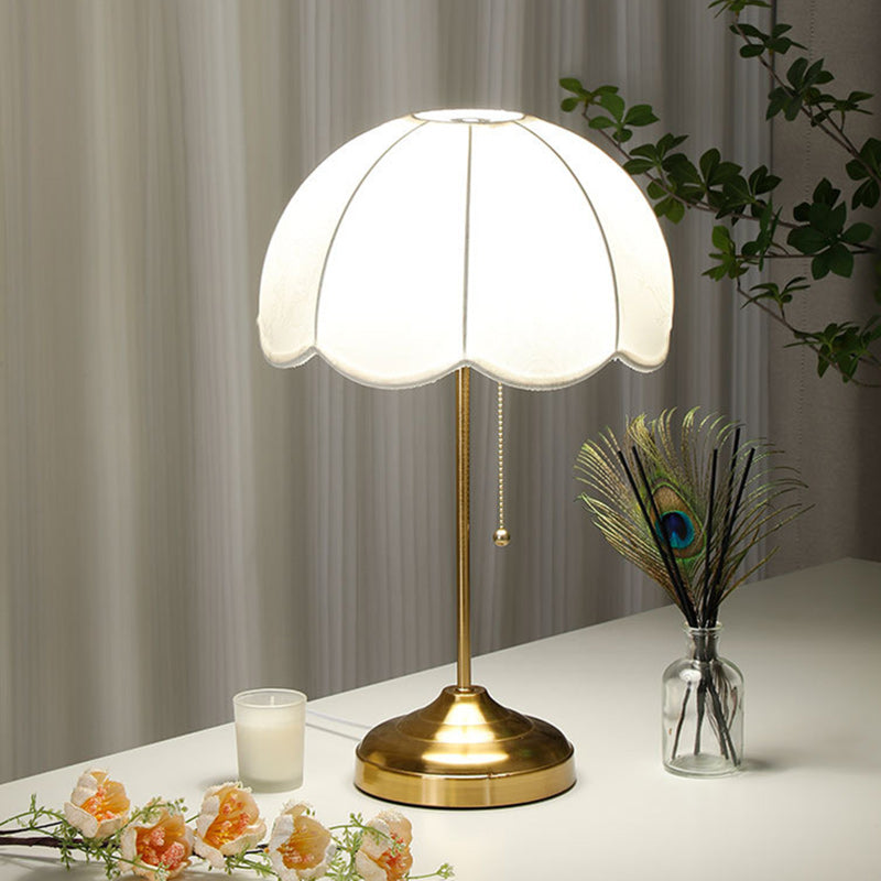 Traditional Vintage Dome Fabric Iron 1-Light Table Lamp For Living Room