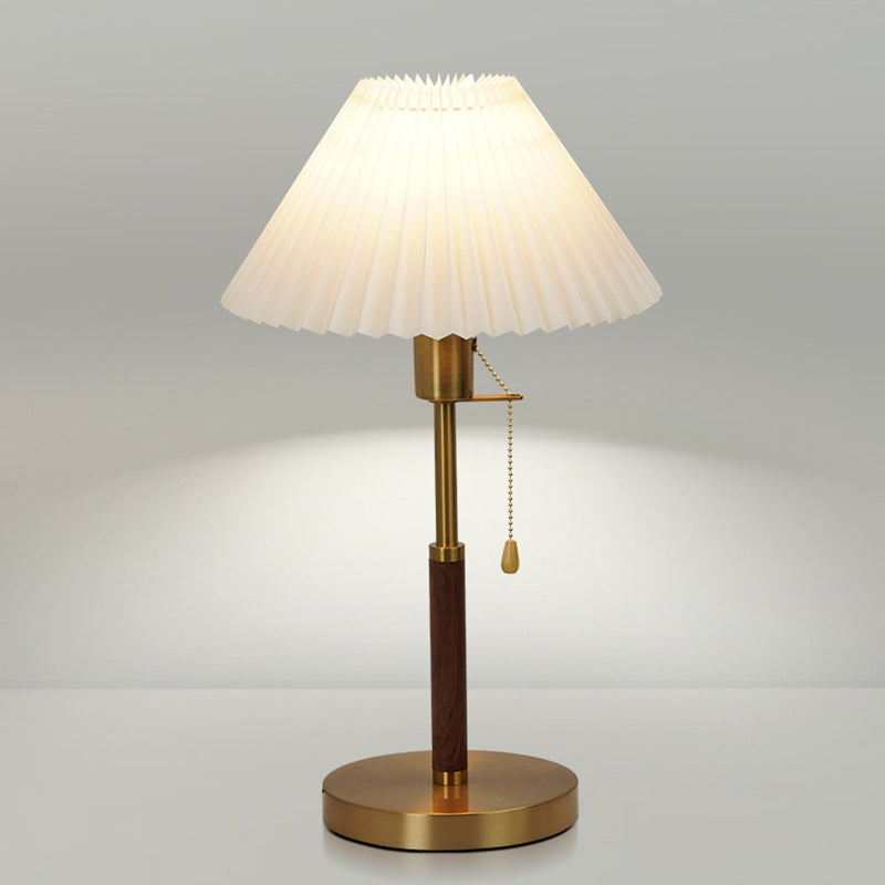 Traditional Vintage Drum Iron Fabric 1-Light Table Lamp For Living Room