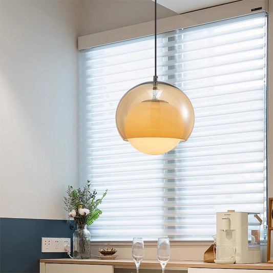 現代的なスカンジナビアの球状鉄ガラス1灯ペンダントライトリビングルーム用