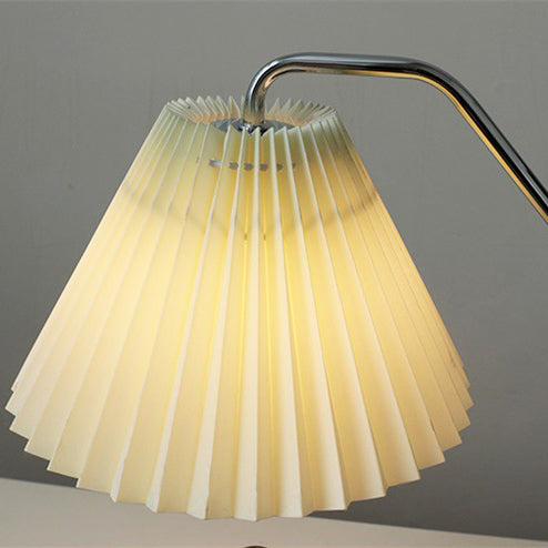 Traditional Vintage Umbrella Round Pleated Fabric Wood USB 1-Light Table Lamp For Living Room