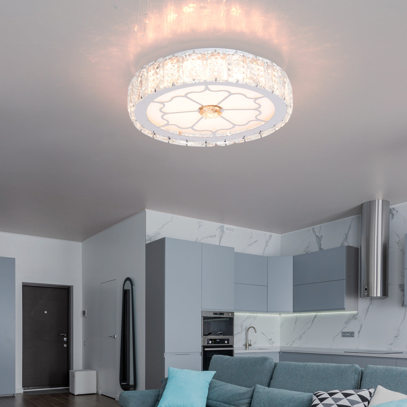 Modern Luxury Round Aluminum Crystal LED Flush Mount Ceiling Light For Living Room